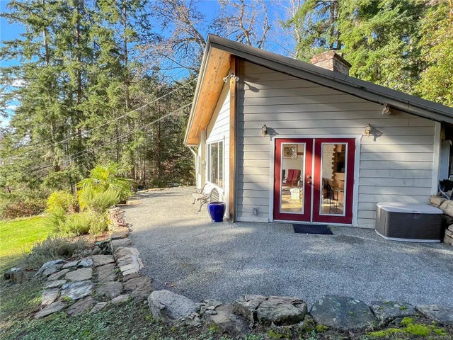 1 of 30 - 2450 Spring Beach Dr, Gabriola Island, BC