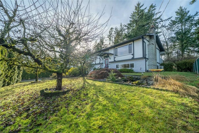 1 of 75 - 3158 Sunset Dr, Chemainus, BC