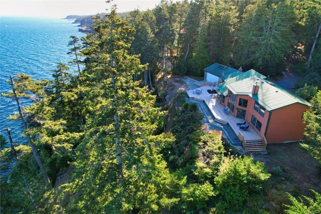 1 of 44 - 1215 Thomas Pl, Gabriola Island, BC