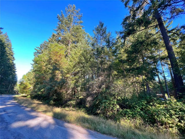 3 of 13 - Lt 19 Buttercup Rd, Gabriola Island, BC