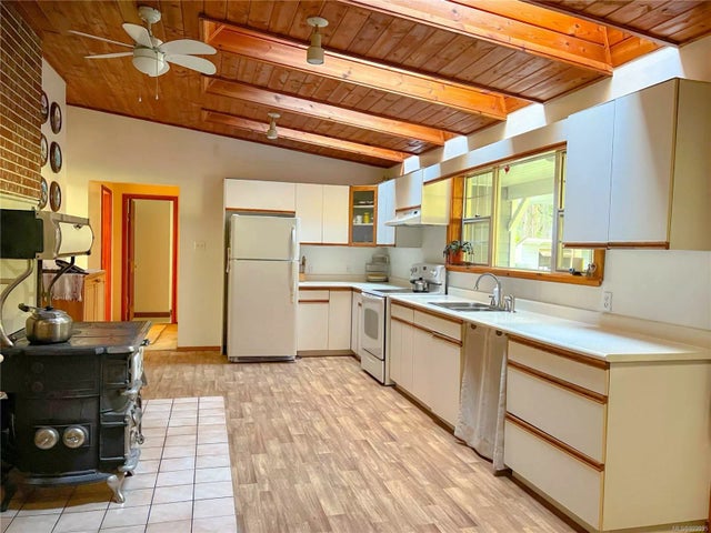 5 of 28 - 1585 Perry Rd, Gabriola Island, BC