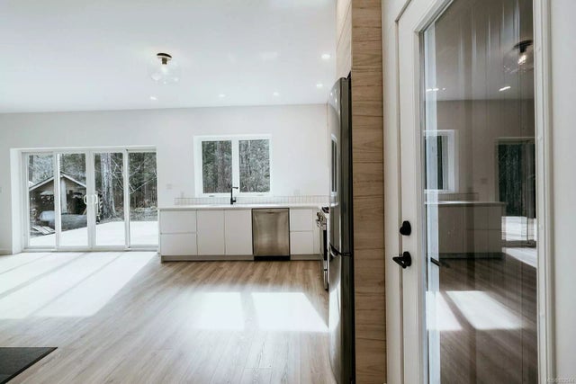 3 of 39 - 1569 Violet Cres, Gabriola Island, BC