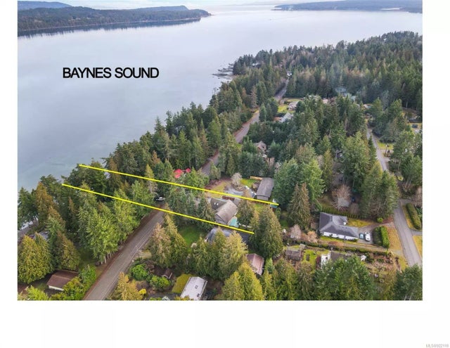 2 of 59 - 7735 Ships Point Rd, Fanny Bay, BC
