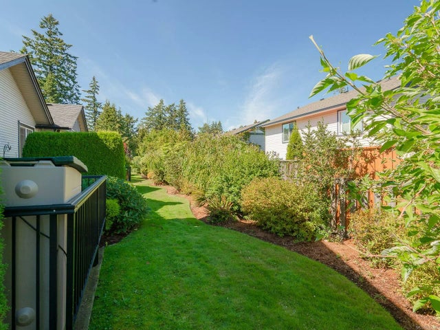 5 of 39 - 3110 Cook St 4, Chemainus, BC