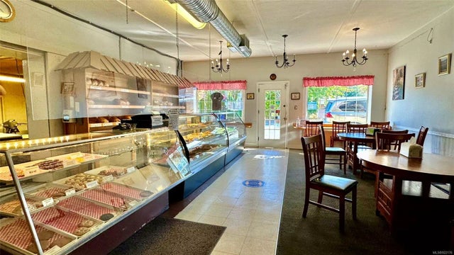 3 of 18 - 2875 Oak St, Chemainus, BC