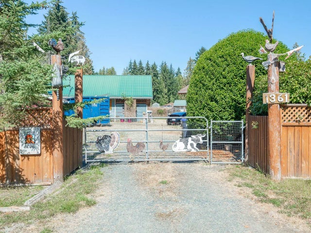 2 of 65 - 1361 Ruffels Rd, Errington, BC