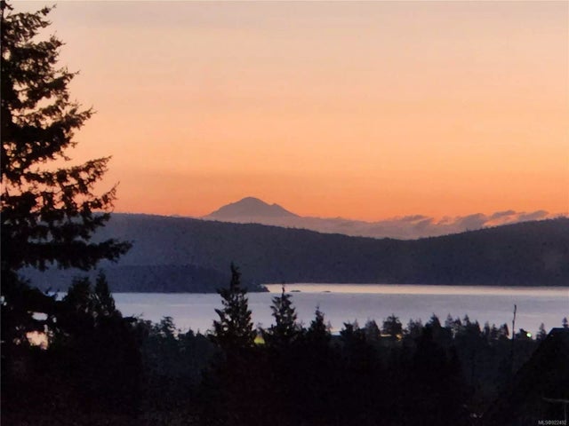 2 of 64 - 3331 Cook St, Chemainus, BC