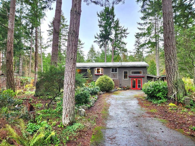 1 of 23 - 1170 Mcclay Way, Gabriola Island, BC