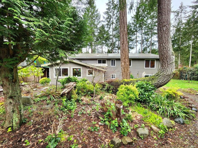 2 of 23 - 1170 Mcclay Way, Gabriola Island, BC