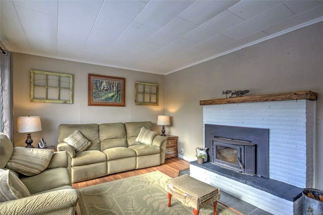 5 of 29 - 3233 Cook St, Chemainus, BC