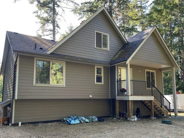 2 of 12 - 1800 Gibbs Rd, Errington, BC