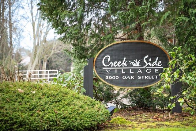 1 of 31 - 3000 Oak St 204b, Chemainus, BC