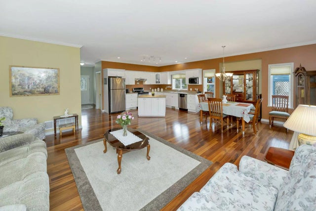 4 of 40 - 1645 Simon Pl, Cowichan Bay, BC