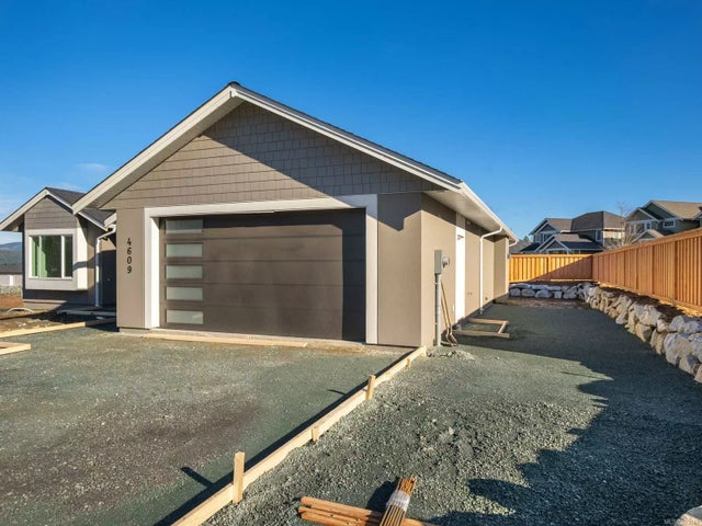 2 of 39 - 4609 Galdwell Rd, Cowichan Bay, BC