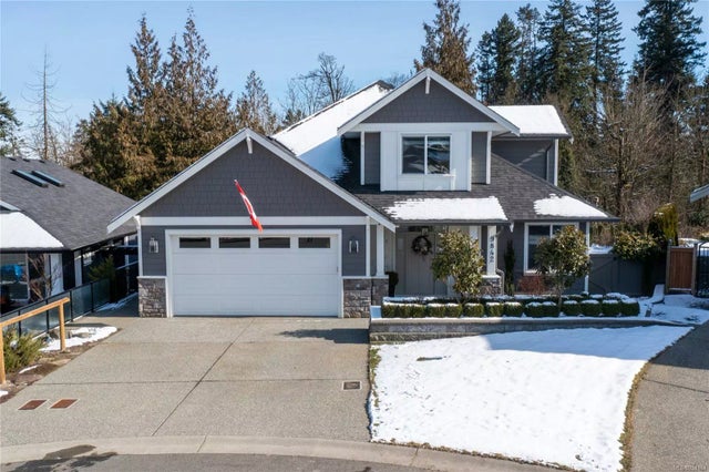 1 of 46 - 9842 Napier Pl, Chemainus, BC