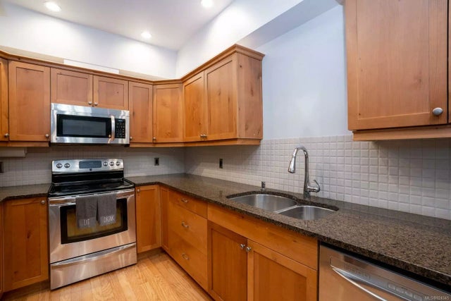 5 of 33 - 1244 4th Ave 208, Ladysmith, BC