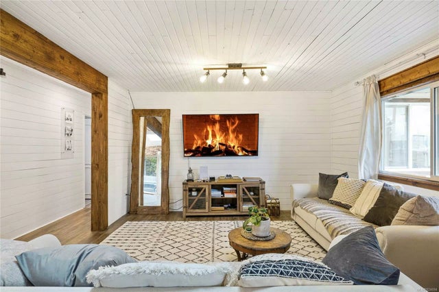 5 of 87 - 8573 Wavell Rd, Fanny Bay, BC