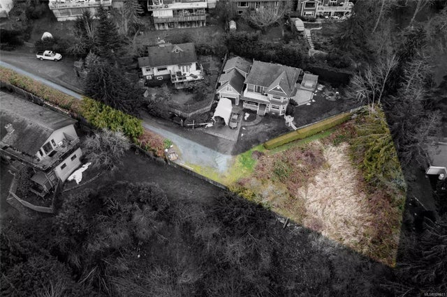 2 of 20 - 1780 Fenwick Rd, Cowichan Bay, BC