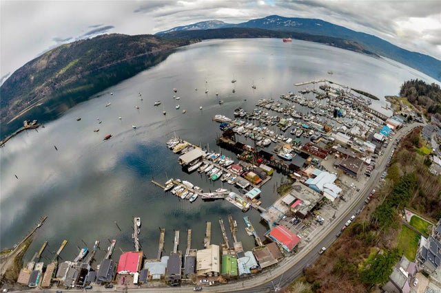 4 of 20 - 1780 Fenwick Rd, Cowichan Bay, BC