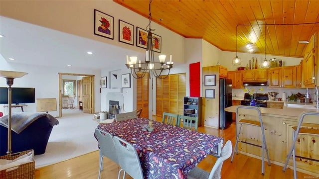 5 of 28 - 3034 Mander Rd, Gabriola Island, BC