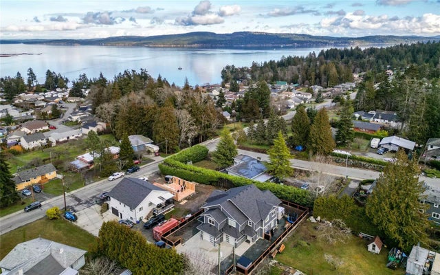 3 of 27 - 1510 Adelaide St 2, Crofton, BC