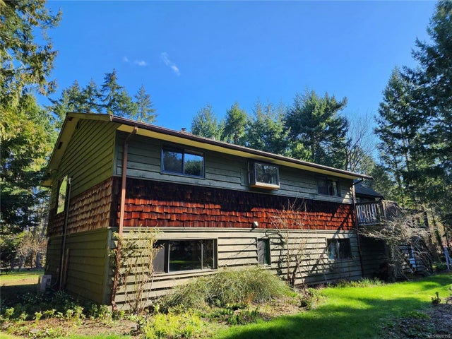 1 of 35 - 1395 Sea Lovers Lane, Gabriola Island, BC