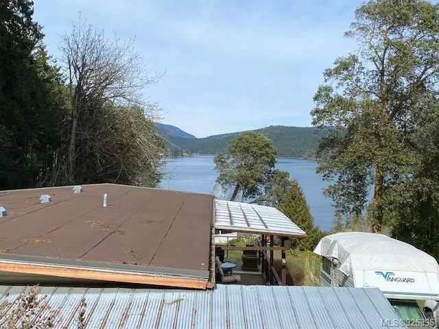 1 of 13 - 4544 Lanes Rd 15, Cowichan Bay, BC