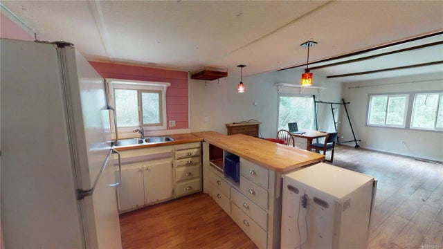 4 of 13 - 700 Rollo Rd, Gabriola Island, BC