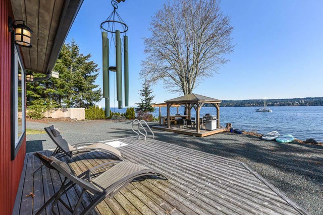 5 of 29 - 6826 Buckley Bay Frontage Rd, Fanny Bay, BC