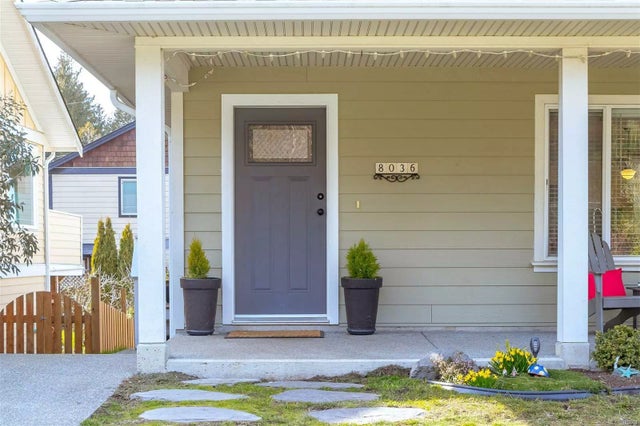 4 of 61 - 8036 Lindsay Pl, Crofton, BC