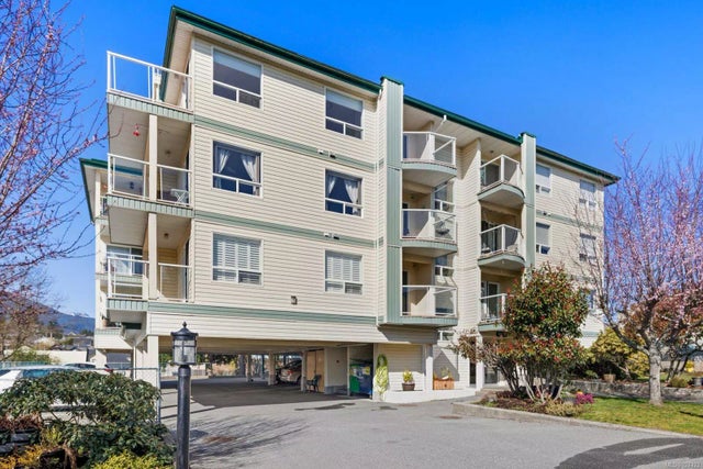 1 of 32 - 9876 Esplanade St 202, Chemainus, BC