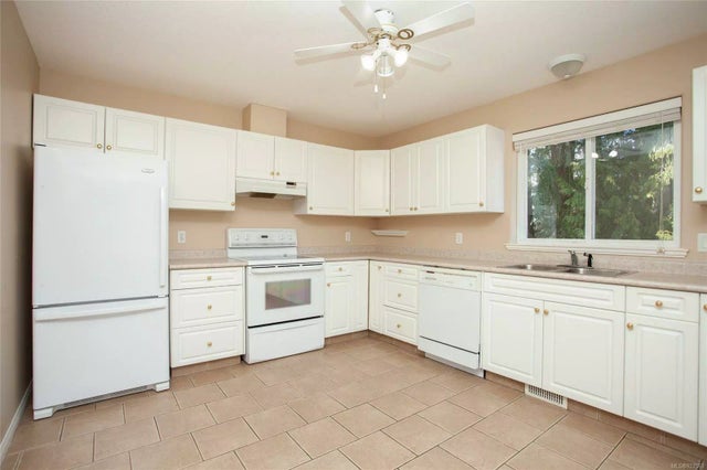 4 of 25 - 9576 Front St, Chemainus, BC