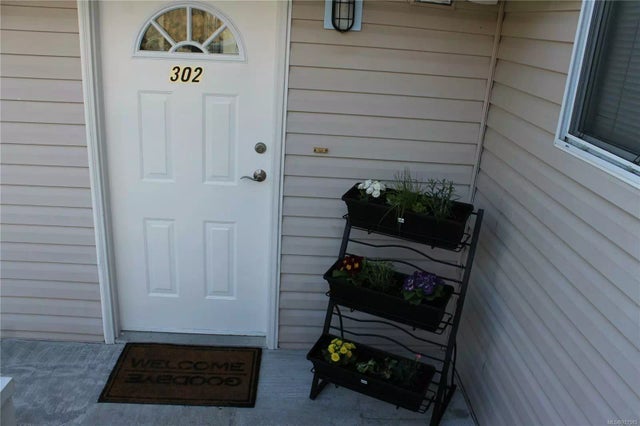 4 of 22 - 9916 Daniel St 302, Chemainus, BC