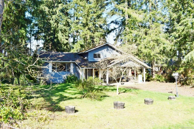 1 of 10 - 4650 Alder Glen Rd, Cowichan Bay, BC