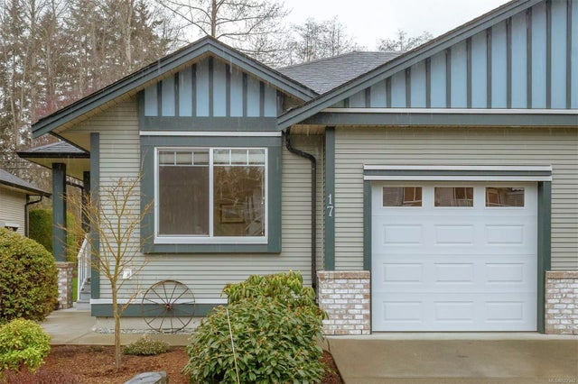 3 of 31 - 3110 Cook St 17, Chemainus, BC