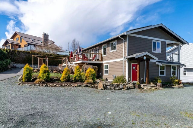 2 of 44 - 3115 Channel Blvd, Chemainus, BC