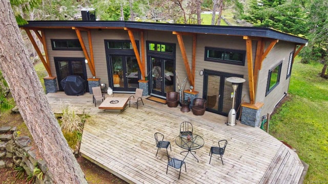 1 of 27 - 3033 North Rd, Gabriola Island, BC