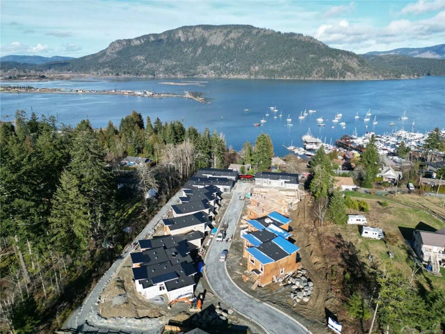 2 of 8 - 4690 Caspian Pl 9, Cowichan Bay, BC