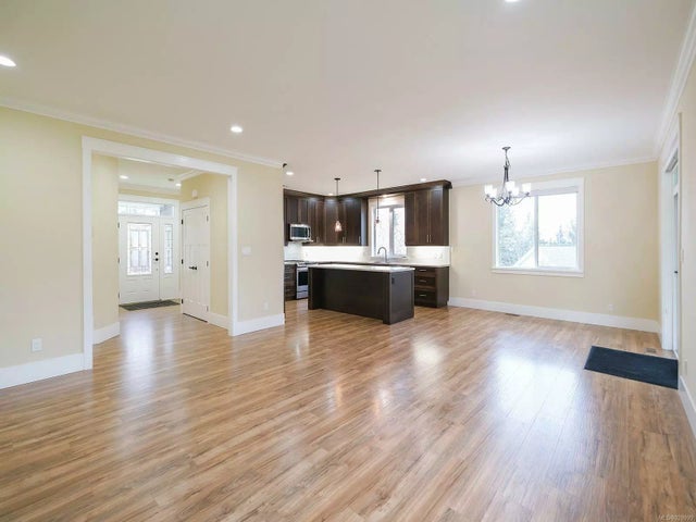 4 of 21 - 7869 Osborne Bay Rd, Crofton, BC