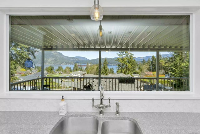 5 of 33 - 1346 Garret Pl, Cowichan Bay, BC