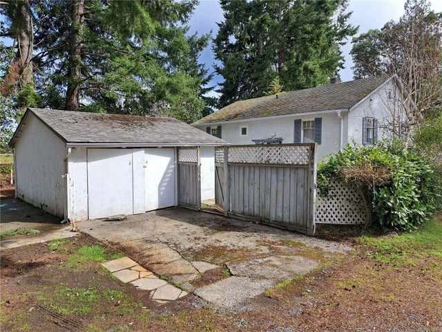 2 of 35 - 9571 Front St, Chemainus, BC