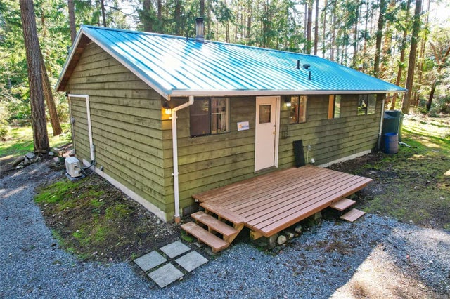 2 of 32 - 965 Carmen Cres, Gabriola Island, BC