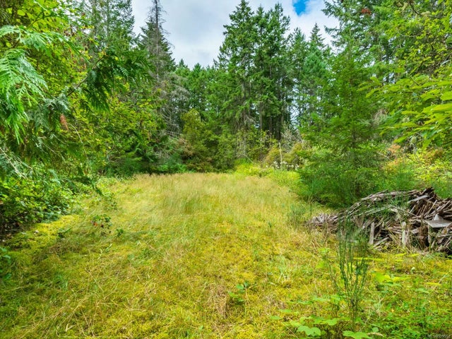 2 of 11 - 1215 Leffler Rd, Errington, BC