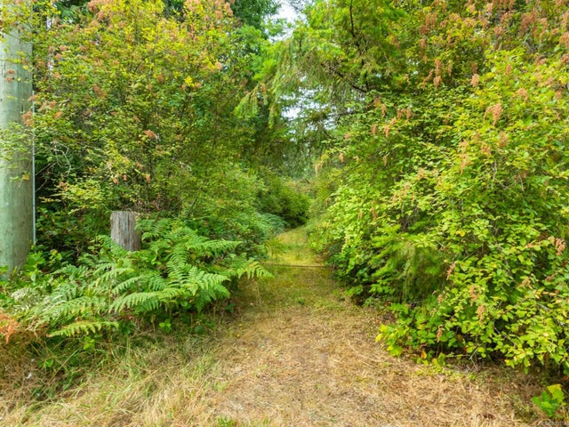 4 of 11 - 1215 Leffler Rd, Errington, BC