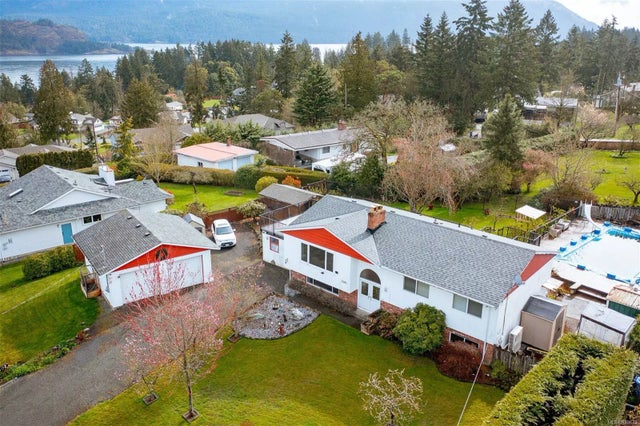 2 of 64 - 4507 Chestnut Rd, Cowichan Bay, BC