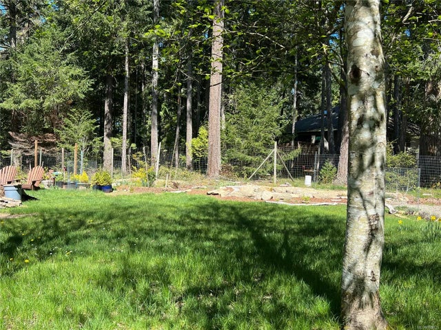 4 of 29 - 380 Taylor Bay Rd, Gabriola Island, BC