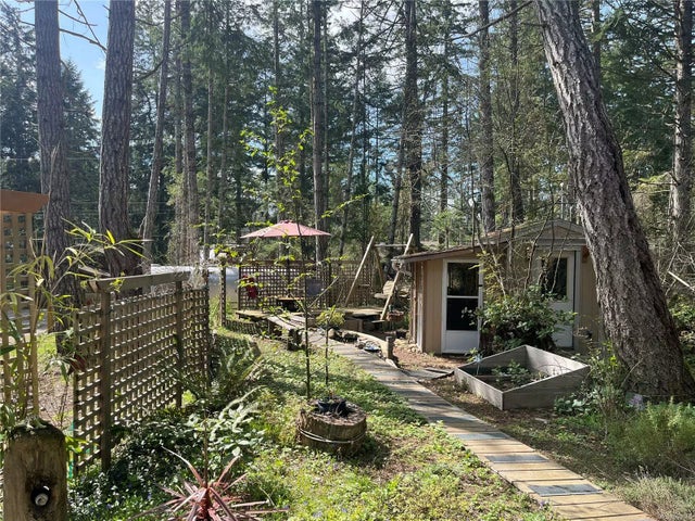 4 of 23 - 690 Rollo Rd, Gabriola Island, BC