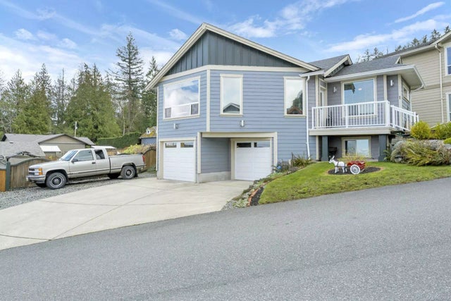 1 of 26 - 1584 Adelaide St 1, Crofton, BC