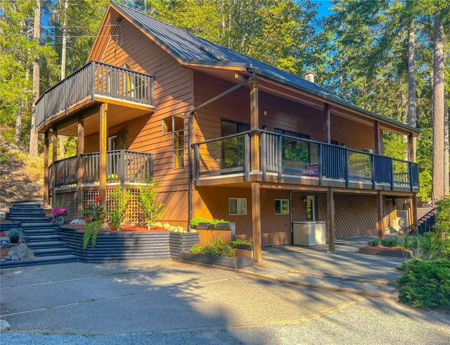 1 of 45 - 515 Spruce Ave, Gabriola Island, BC