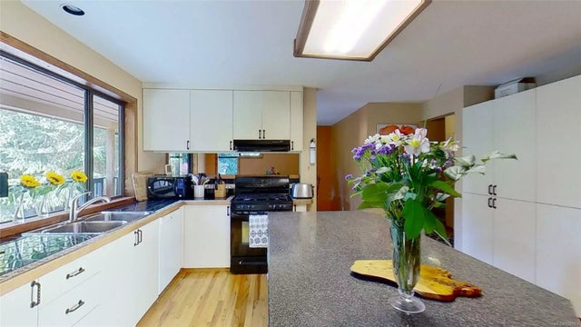 4 of 45 - 515 Spruce Ave, Gabriola Island, BC